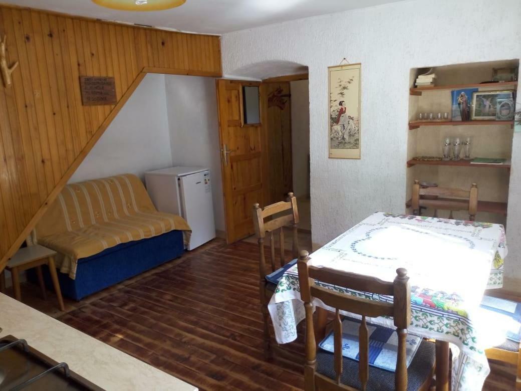 Apartman DINKO Lubenice Bagian luar foto