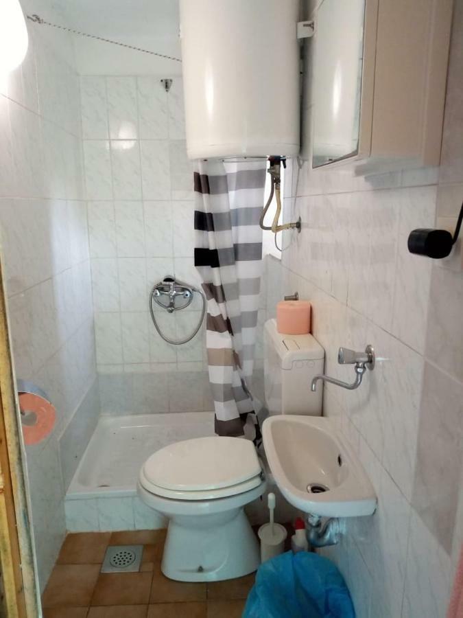 Apartman DINKO Lubenice Bagian luar foto